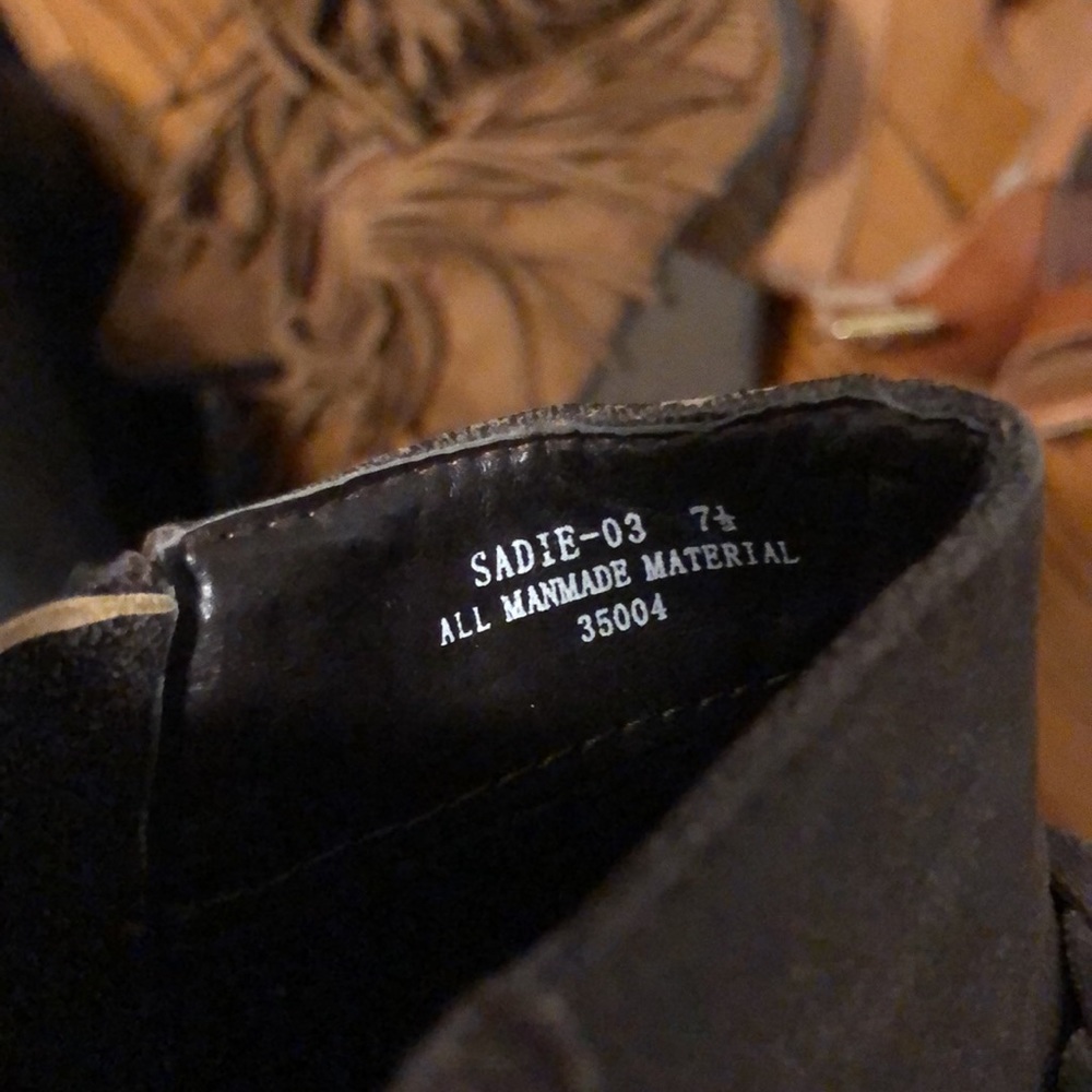 Booties - Picture 4 of 4